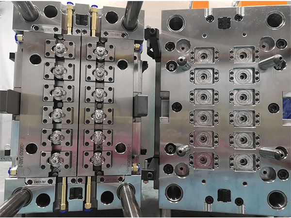 Medical Plastic injection molds  (15)