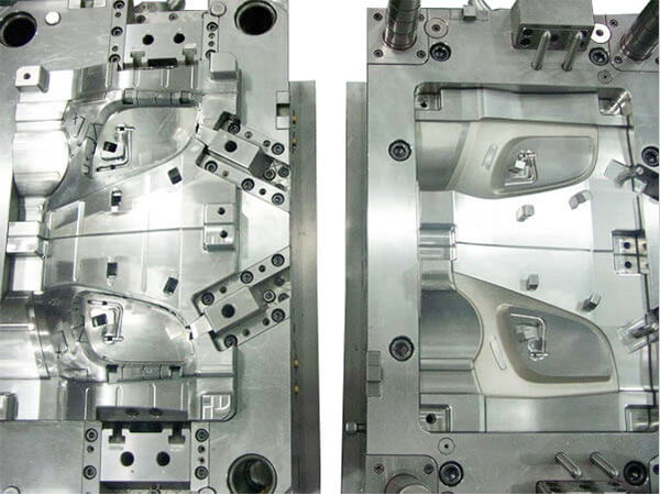 Plastic injection molds  (12)