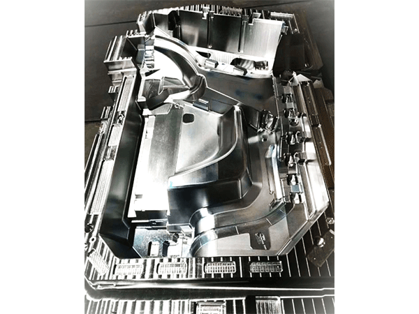 Plastic injection molds  (12)