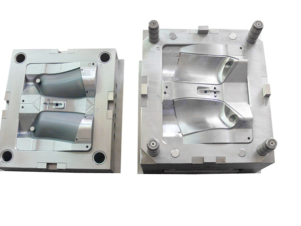 Plastic injection molds  (5)